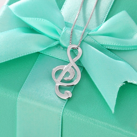 A New Sterling Silver Musical Note Necklace - Picture 2 of 4